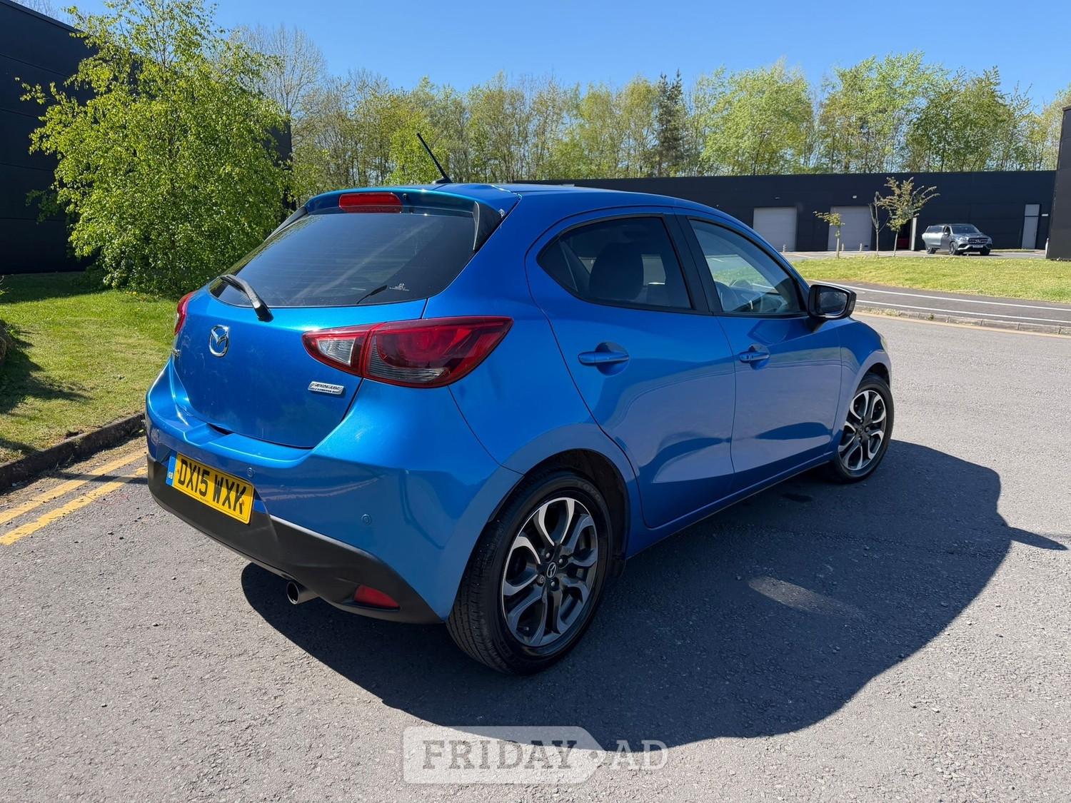 Mazda Mazda2 2015 - Cars
