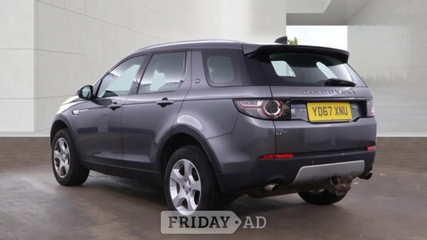 [ berth ]Land Rover Discovery Sport