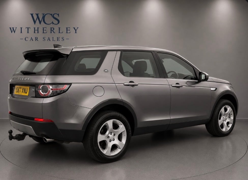 [ berth ]Land Rover Discovery Sport