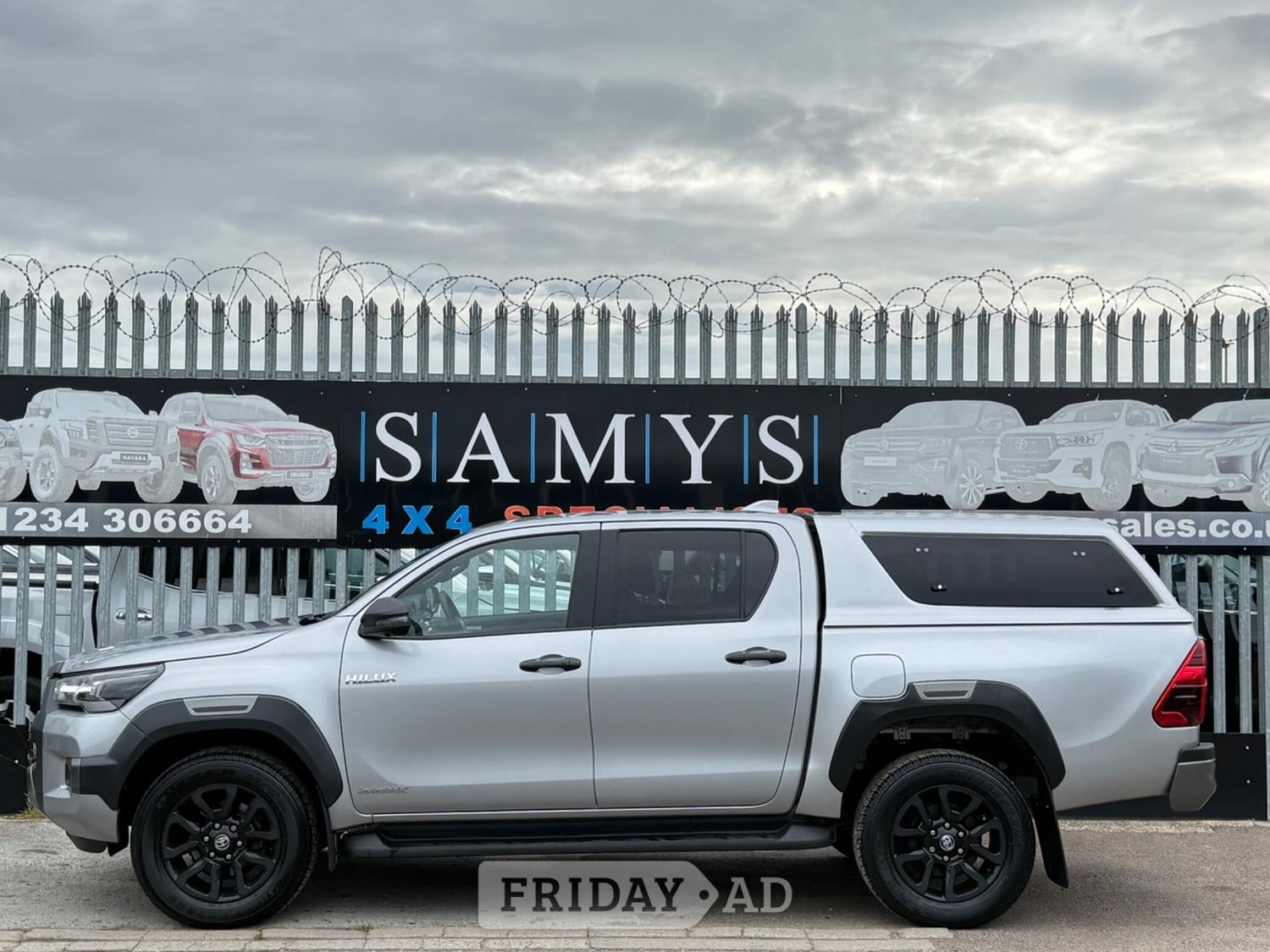 Toyota Hilux 2022 - Vans & Commercial Vehicles in Bedford