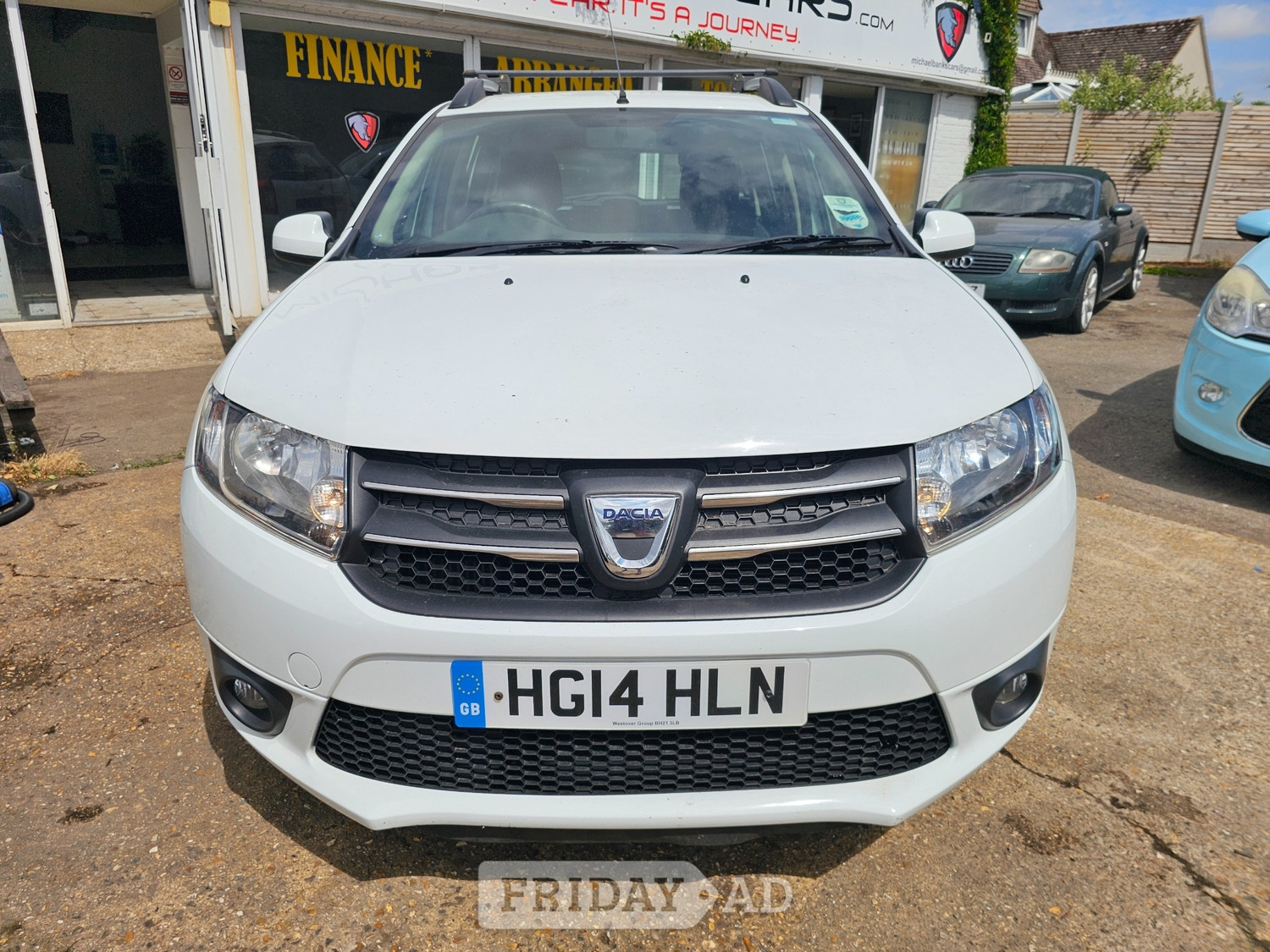 [ berth ]Dacia Logan
