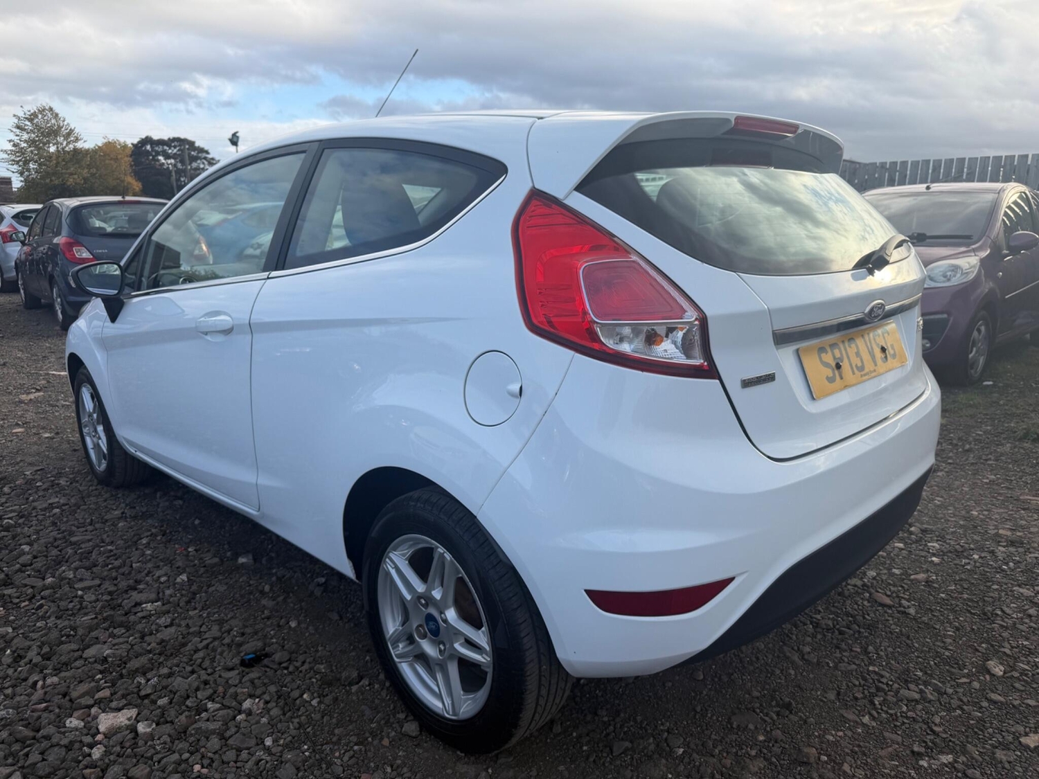 Ford Fiesta 2013 - Cars