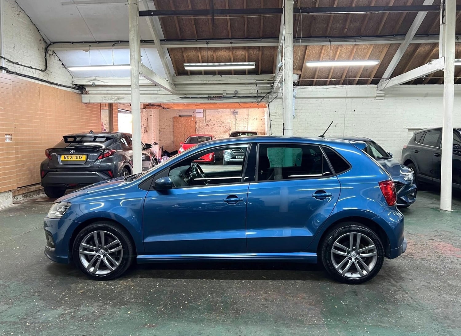 Volkswagen Polo 2017 - Cars