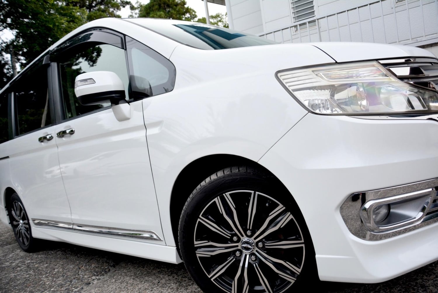 Honda Stepwagon 2013 - Cars