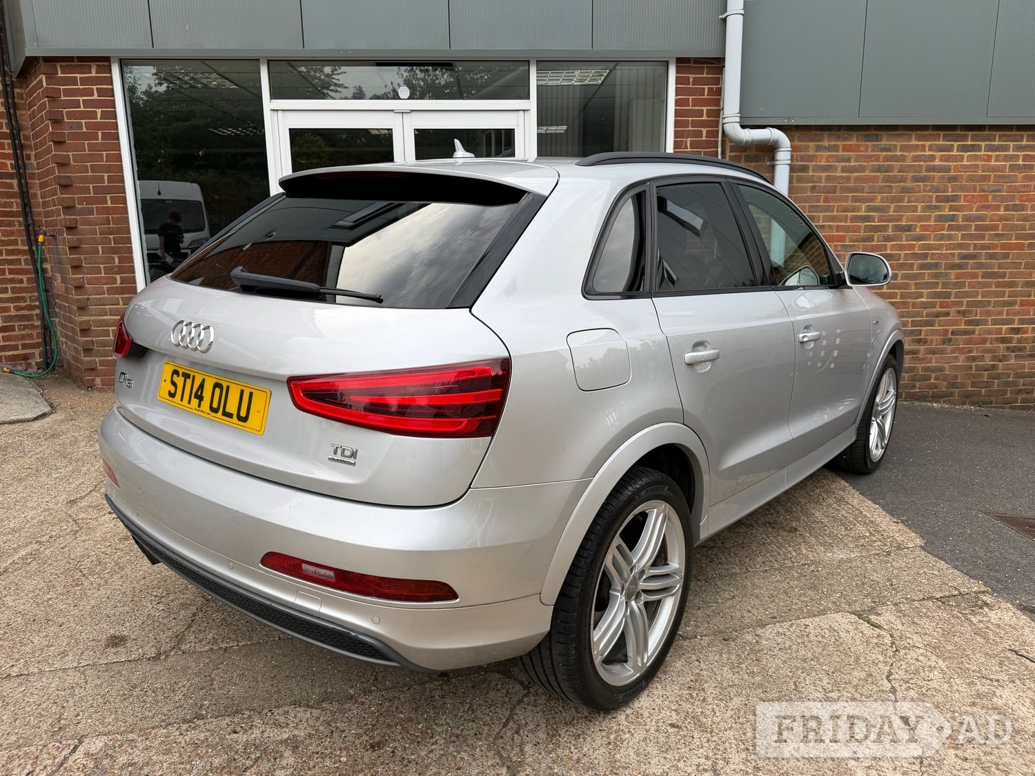 [ berth ]Audi Q3