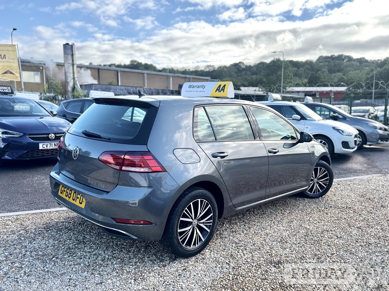 Volkswagen Golf 2018 - Cars