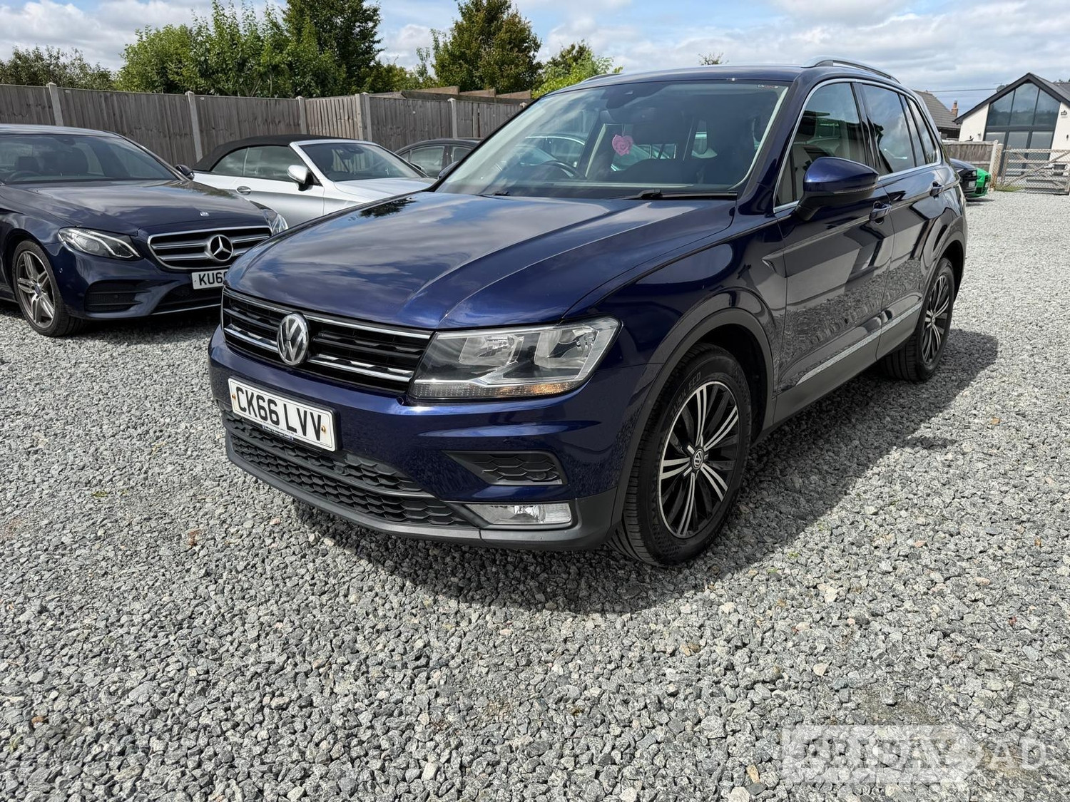 Volkswagen Tiguan 2016 - Cars in Sittingbourne