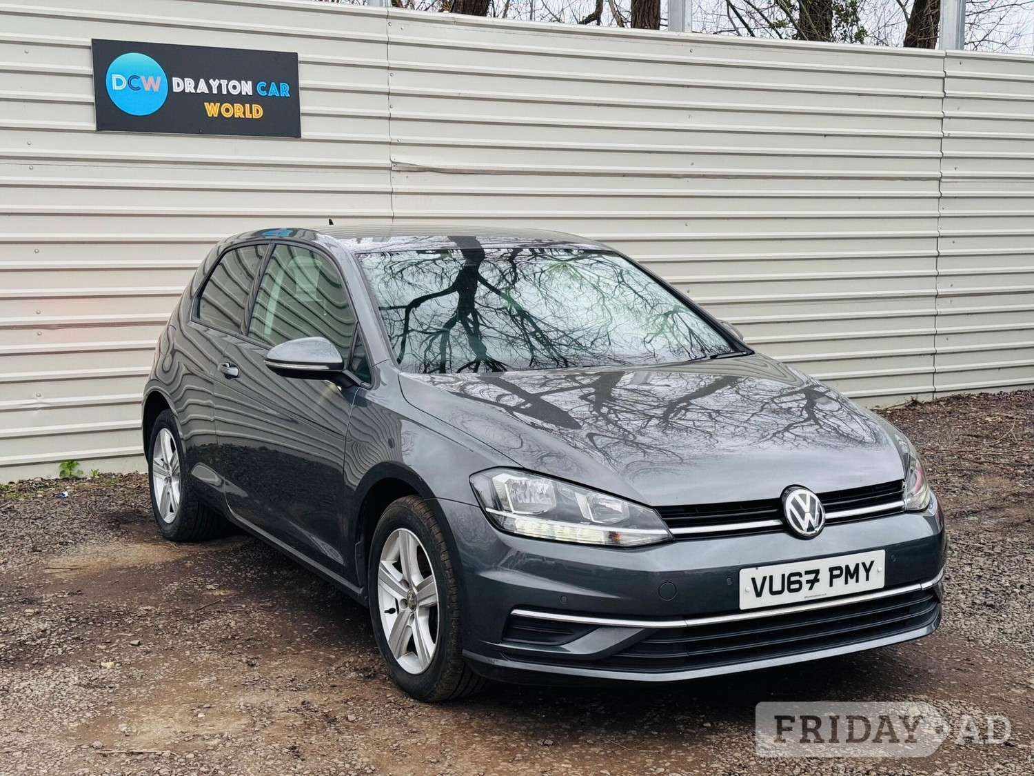 Volkswagen Golf 2017 - Cars in Hillingdon