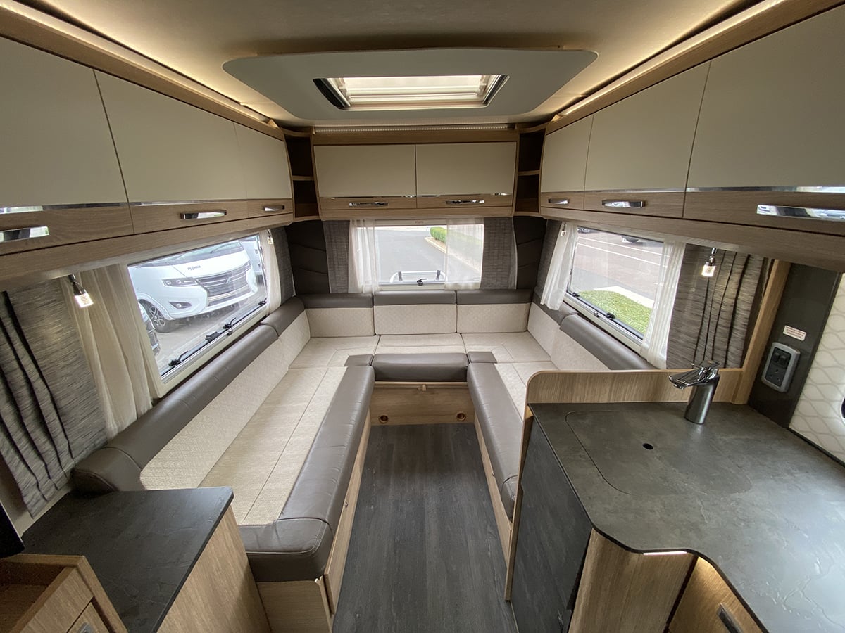 Auto-Trail Tracker RL 2021 for sale - Motorhomes & Caravans