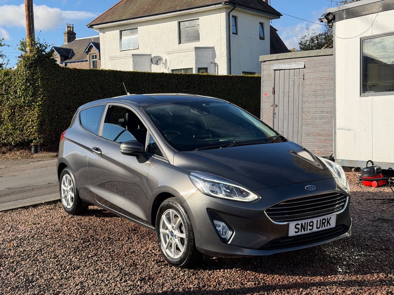 [ berth ]Ford Fiesta