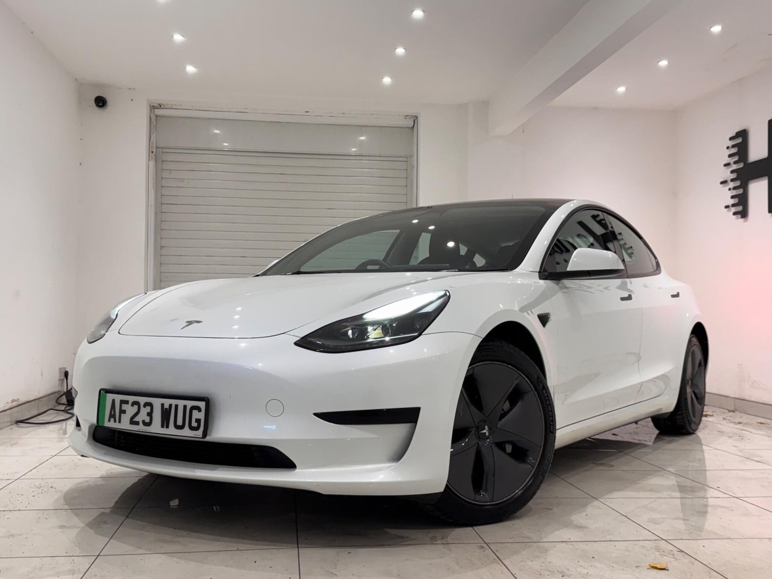 Tesla Model 3 2023 - Cars in Hounslow