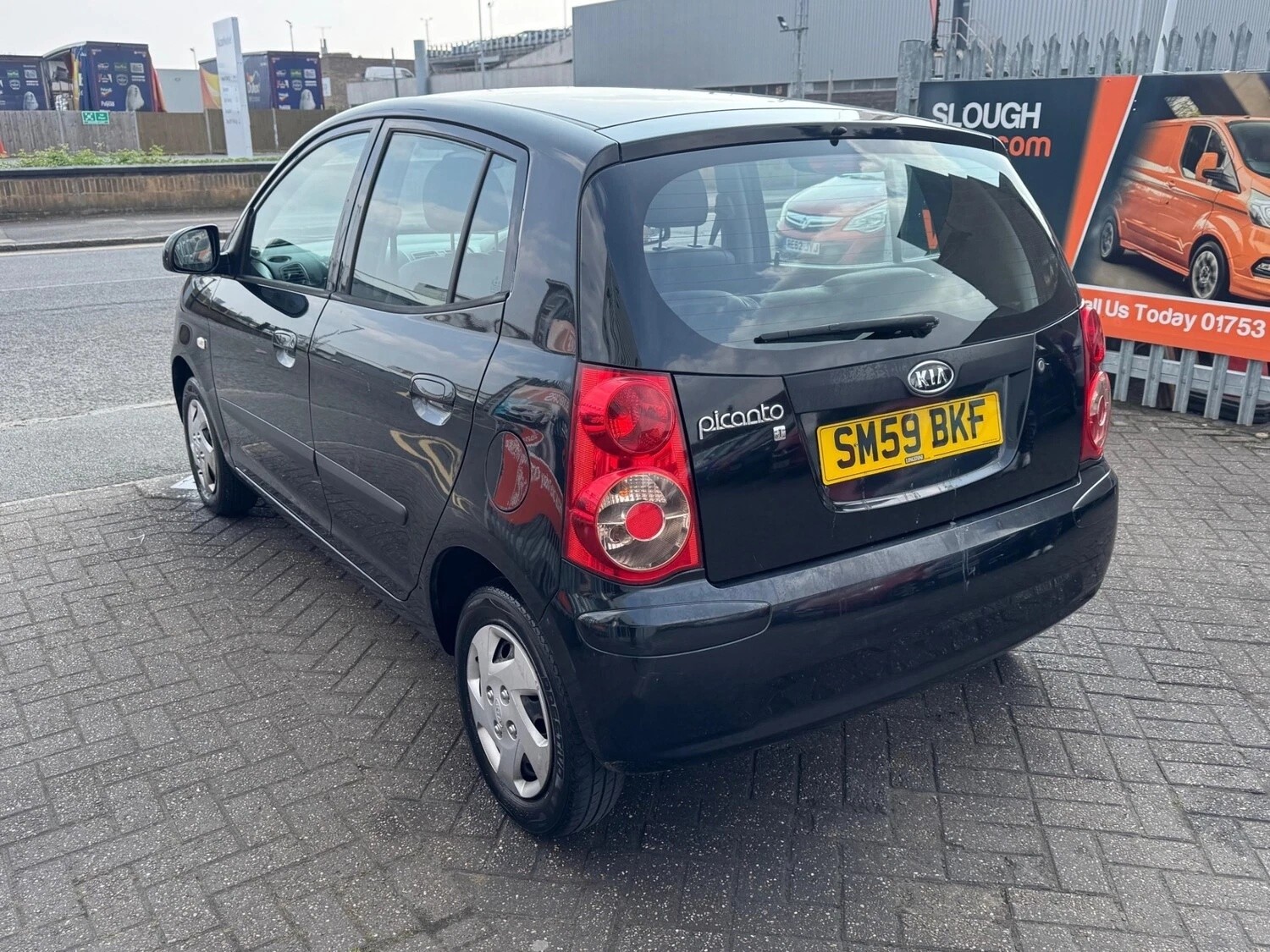 [ berth ]Kia Picanto