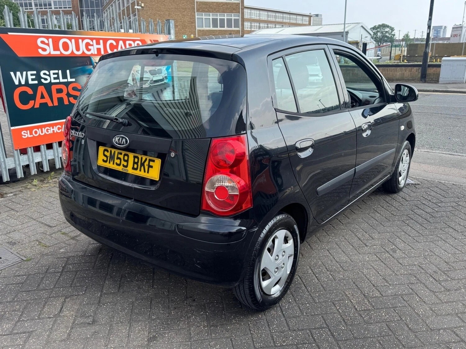 Kia Picanto 2009 - Cars in Slough