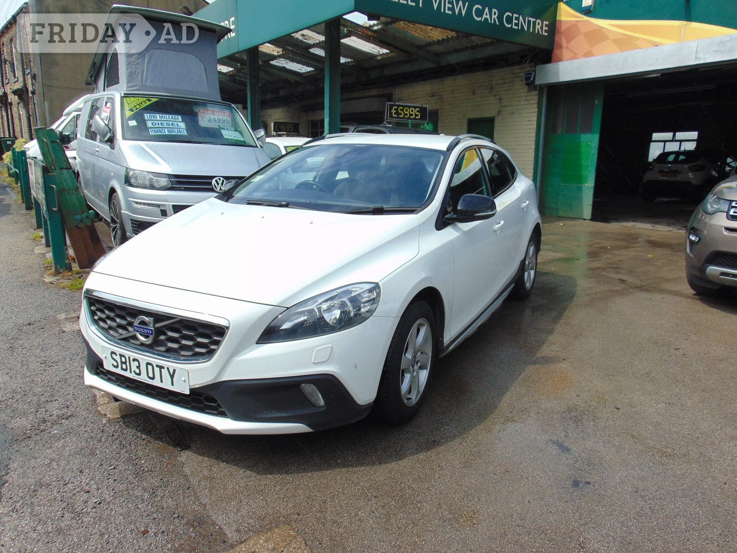 Volvo V40 Cross Country Keighley