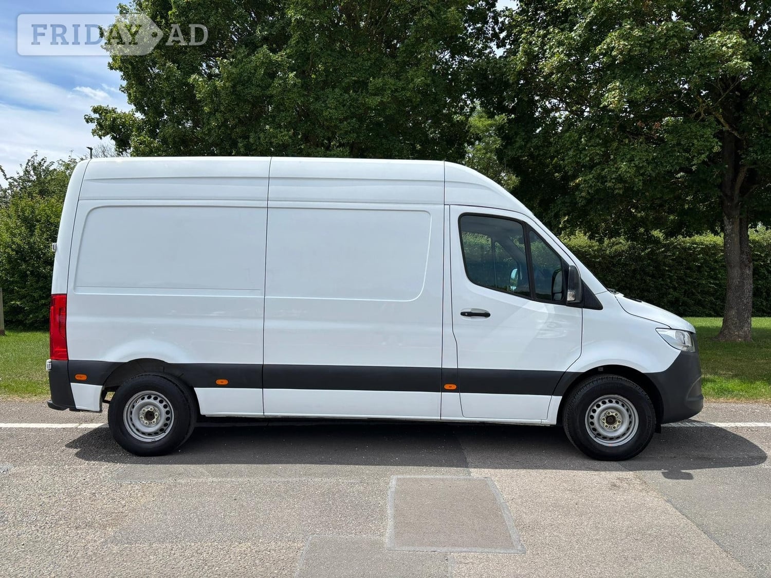 [ berth ]Mercedes-Benz Sprinter