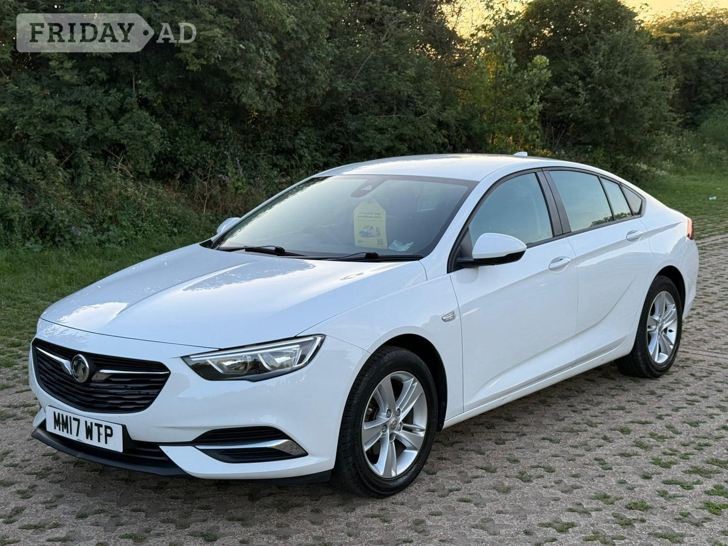 Vauxhall Insignia 2017 - Cars
