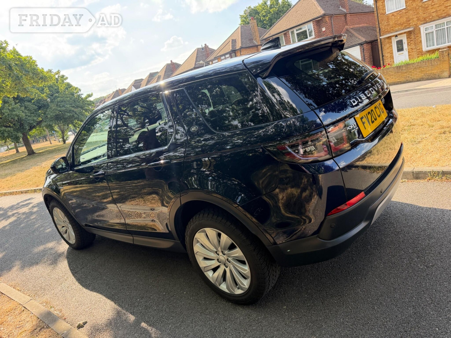 Land Rover Discovery Sport 2020 - Cars