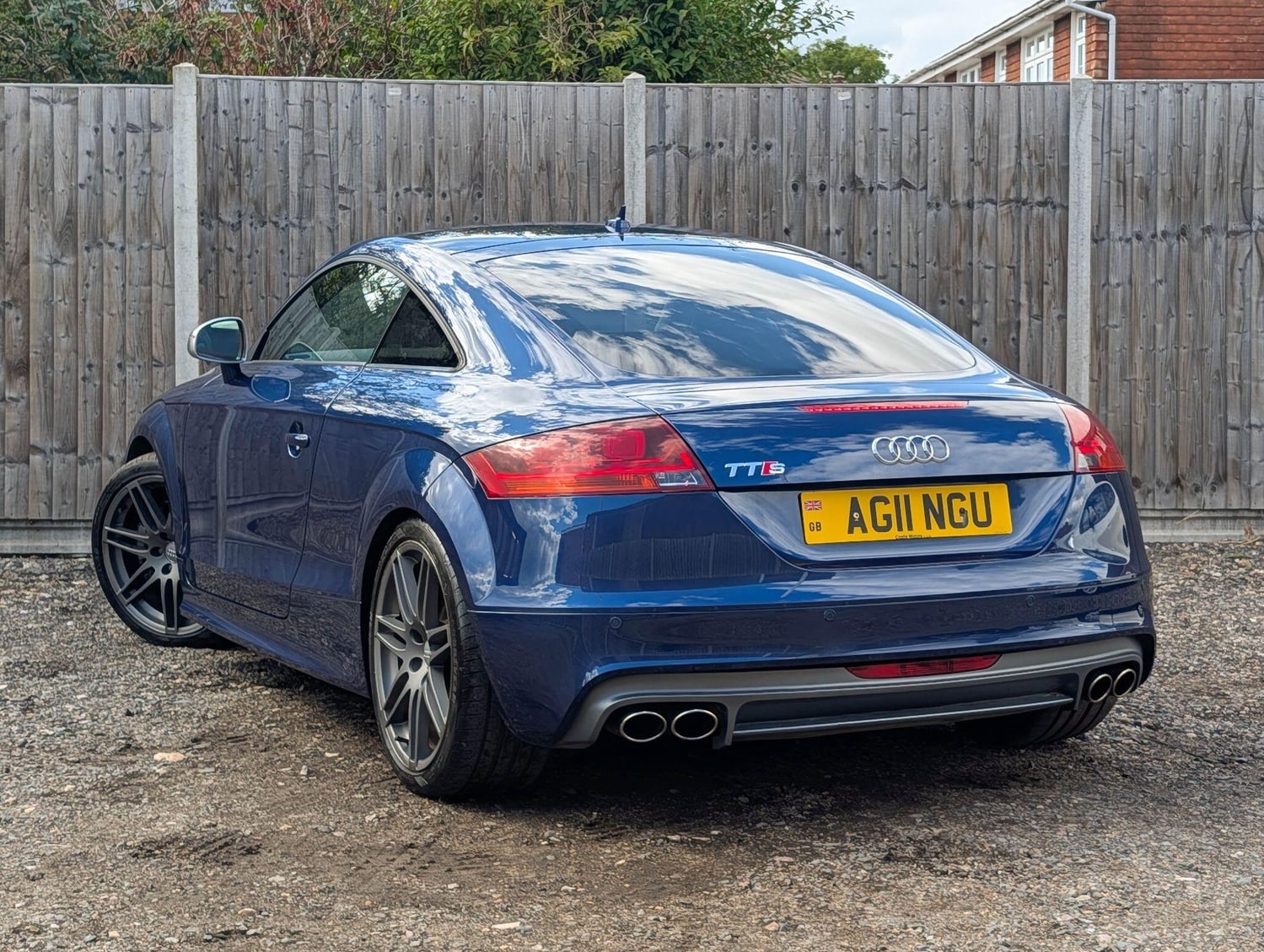 Audi TTS 2011 - Cars