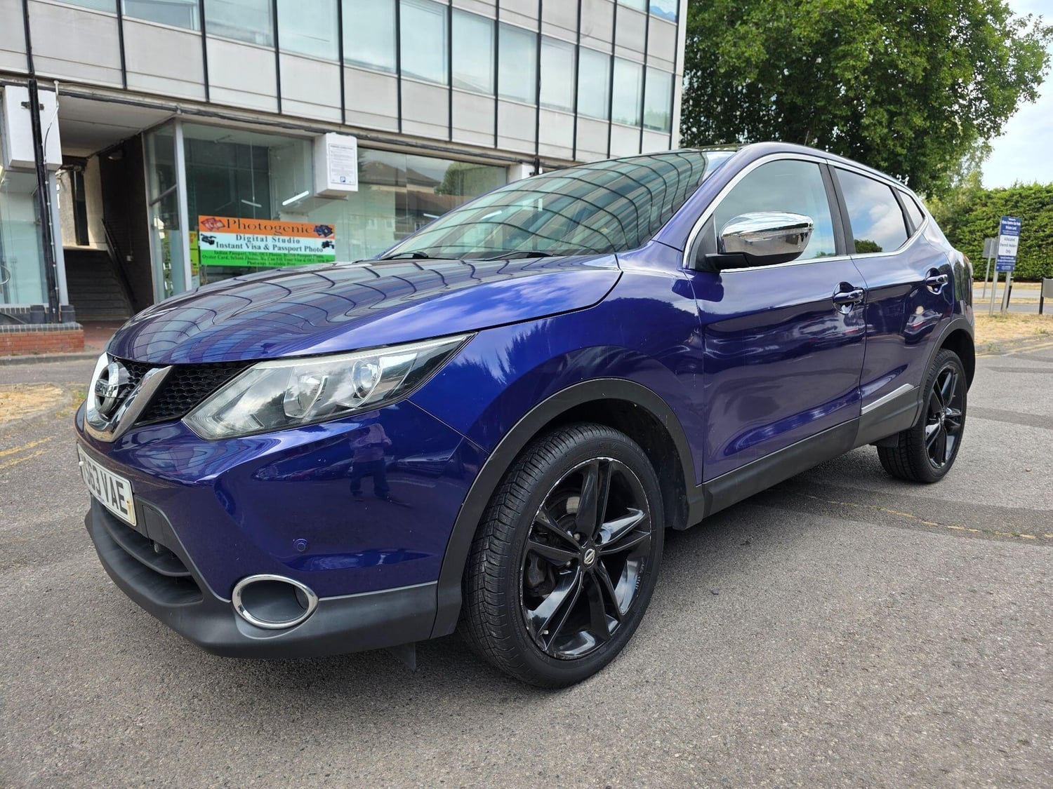 Nissan Qashqai 2014 - Cars in Hounslow