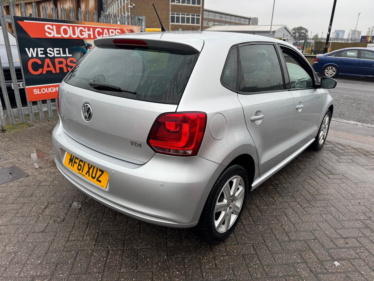 Volkswagen Polo 2011 - Cars in Slough
