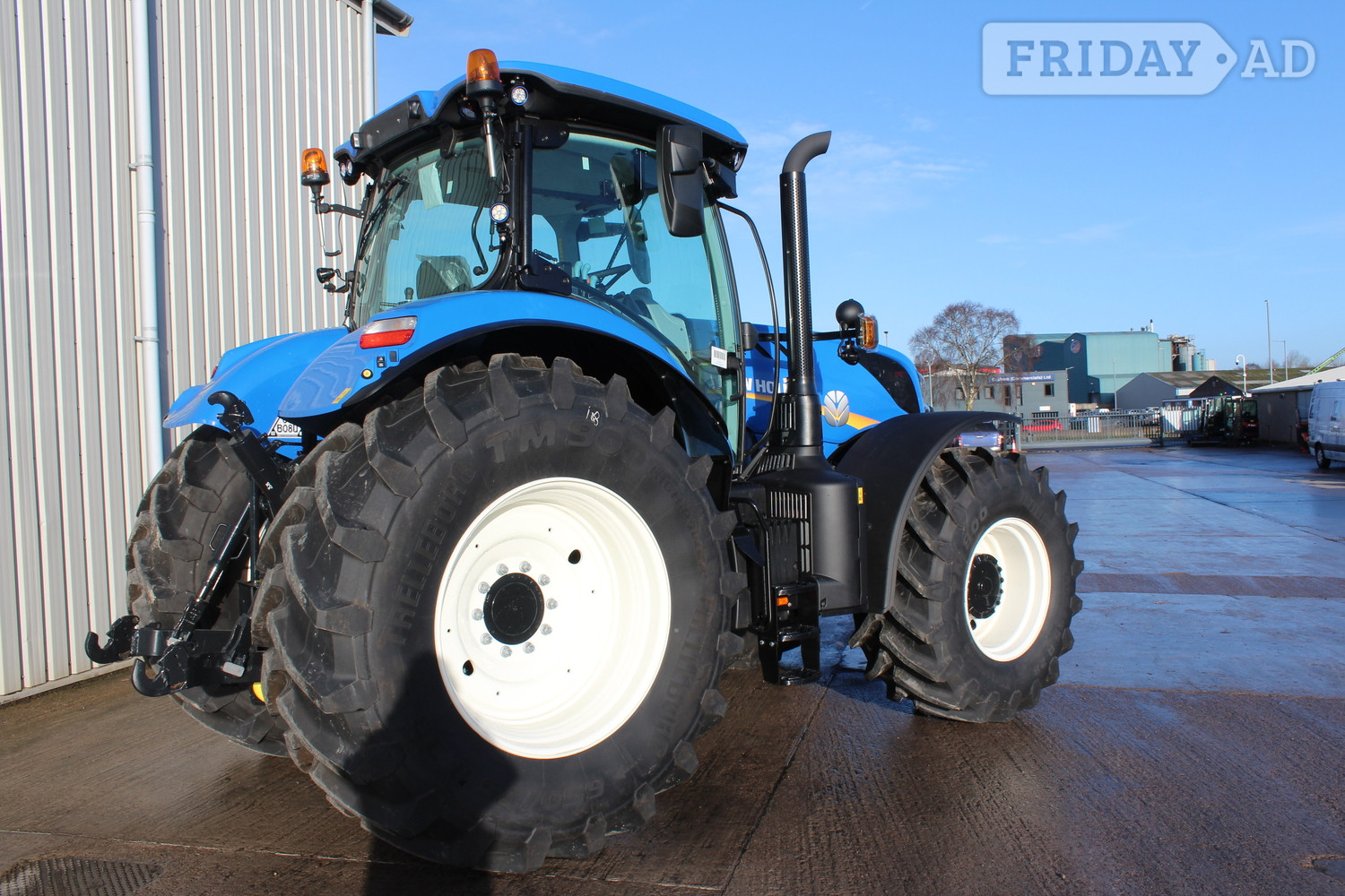 [ berth ]New Holland T7.245