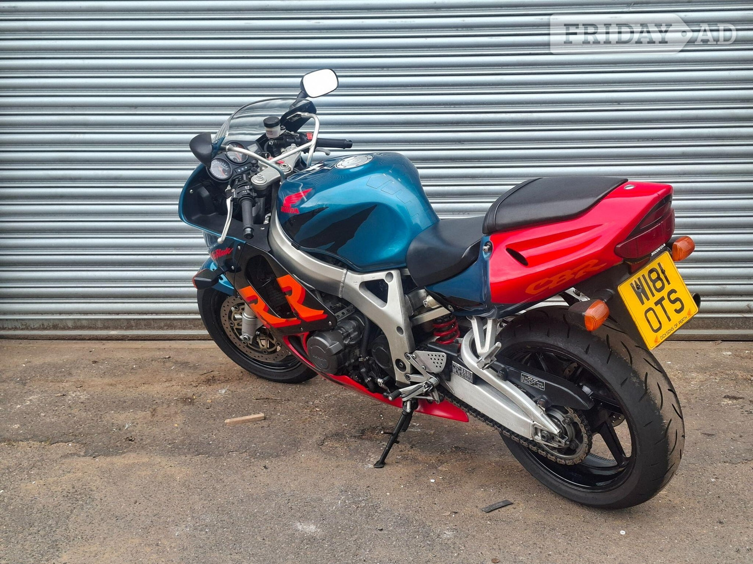 Honda CBR900 1999 - Motorbikes, Scooters & Quads