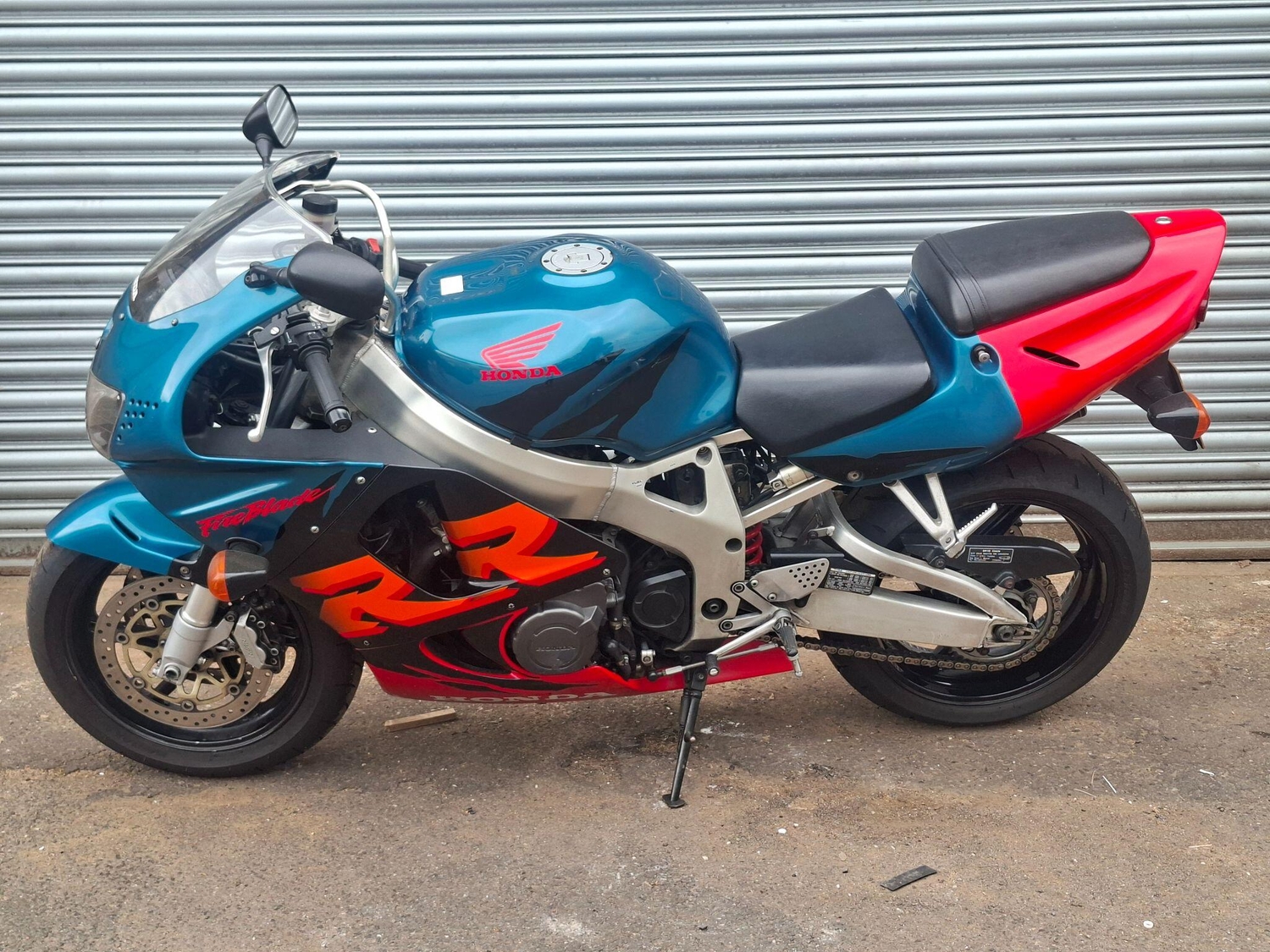 Honda CBR900 1999 - Motorbikes, Scooters & Quads in Motherwell