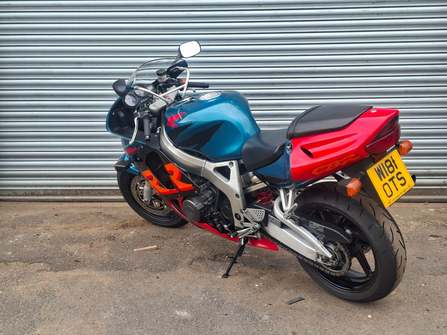 Honda CBR900 1999 - Motorbikes, Scooters & Quads