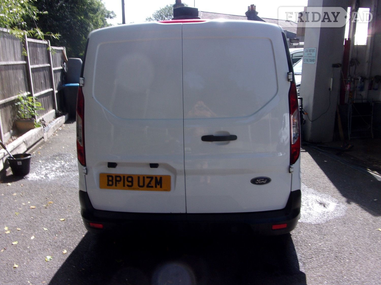 Ford Transit Connect 2019 - Vans & Commercial Vehicles in Godstone