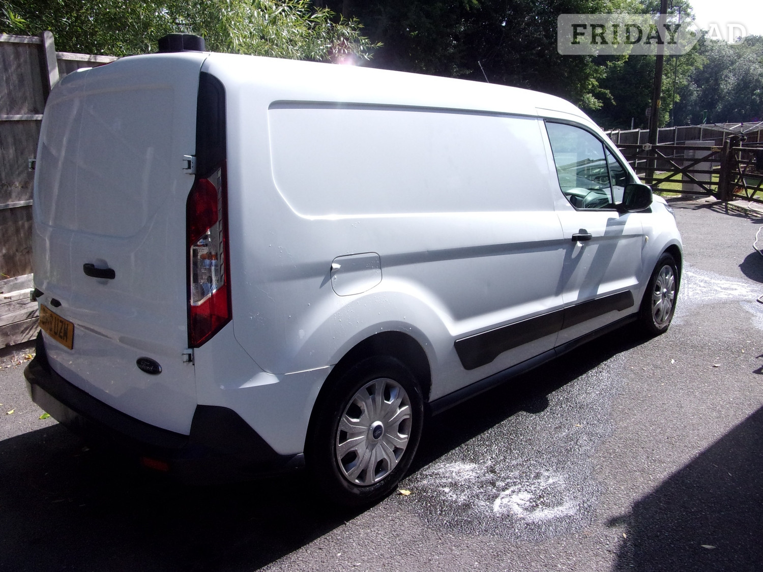 [ berth ]Ford Transit Connect