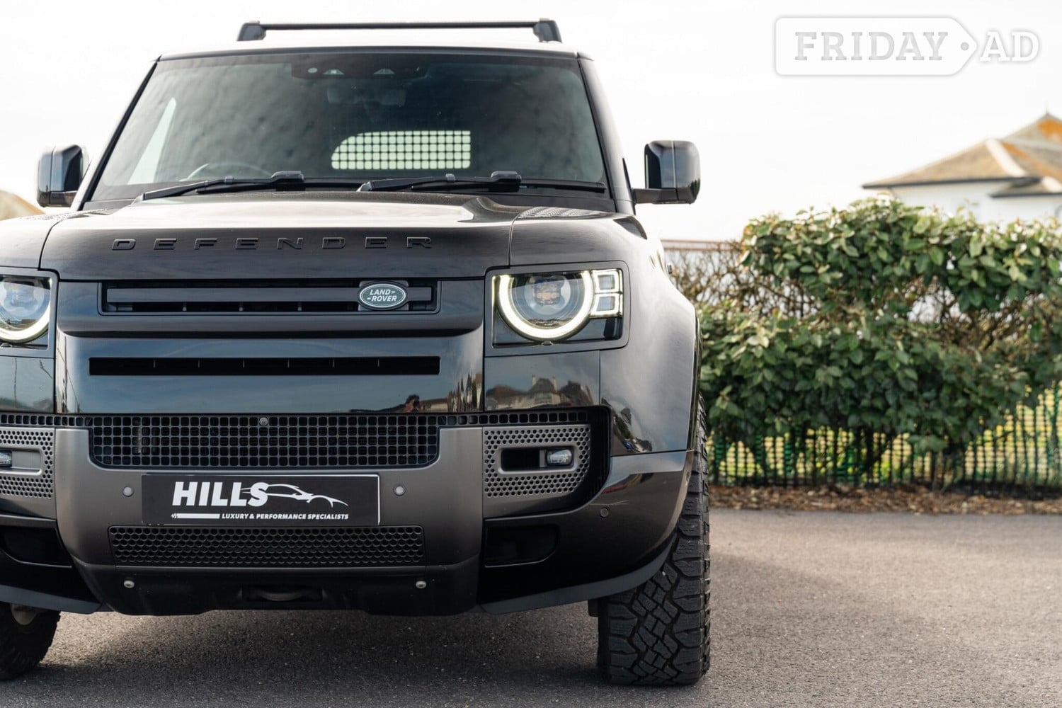 [ berth ]Land Rover Defender 110