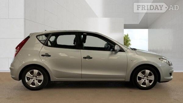 Hyundai i30 2011 - Cars