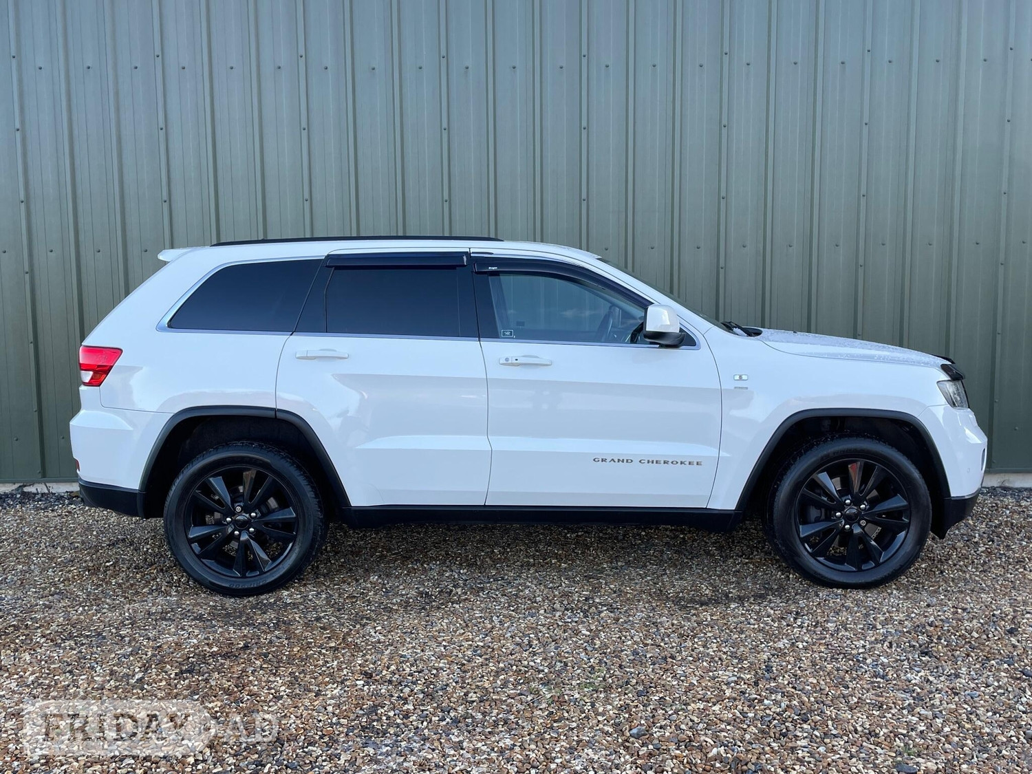 Jeep Grand Cherokee 2012 - Cars in Wokingham