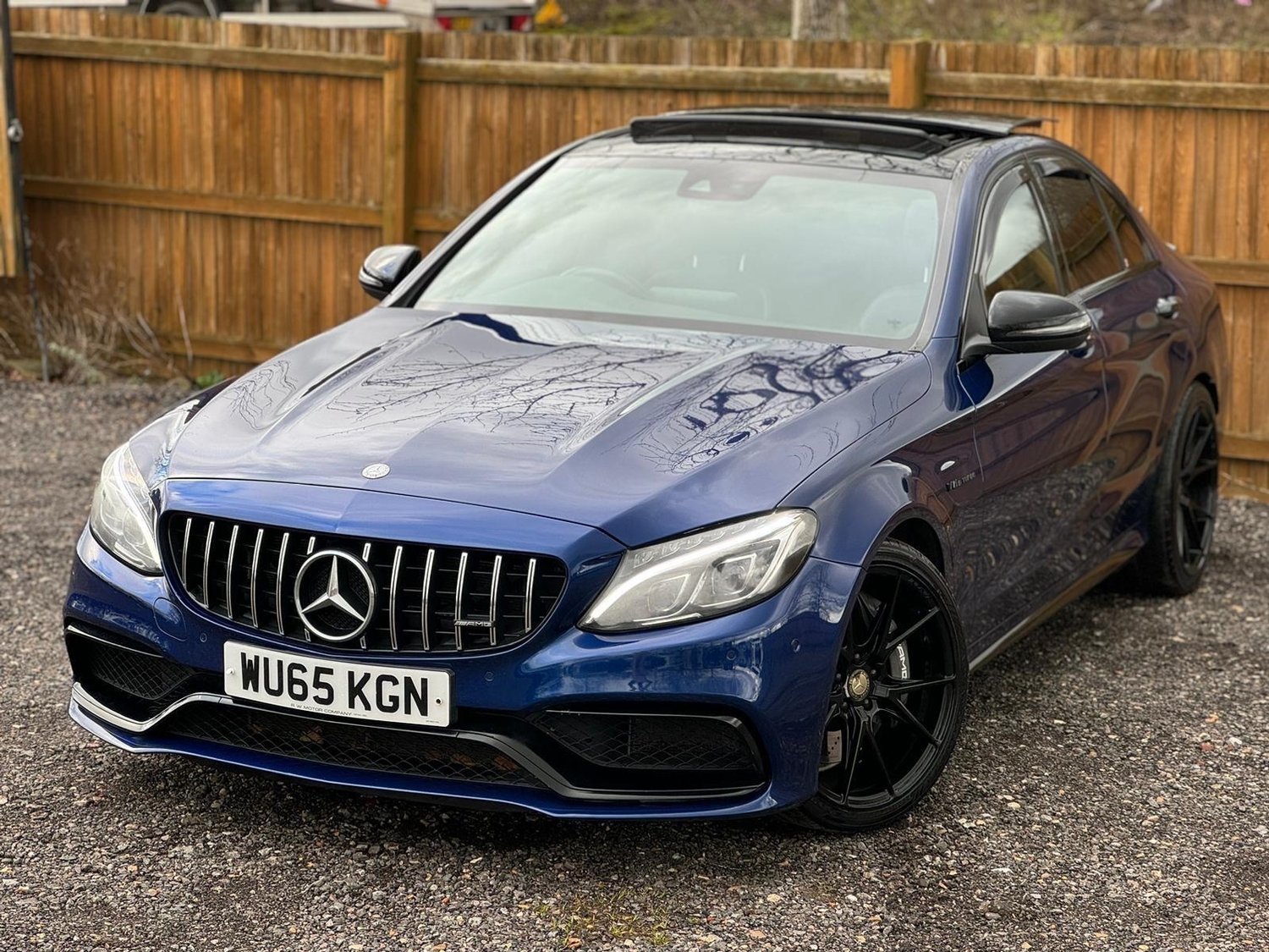 [ berth ]Mercedes-Benz C Class