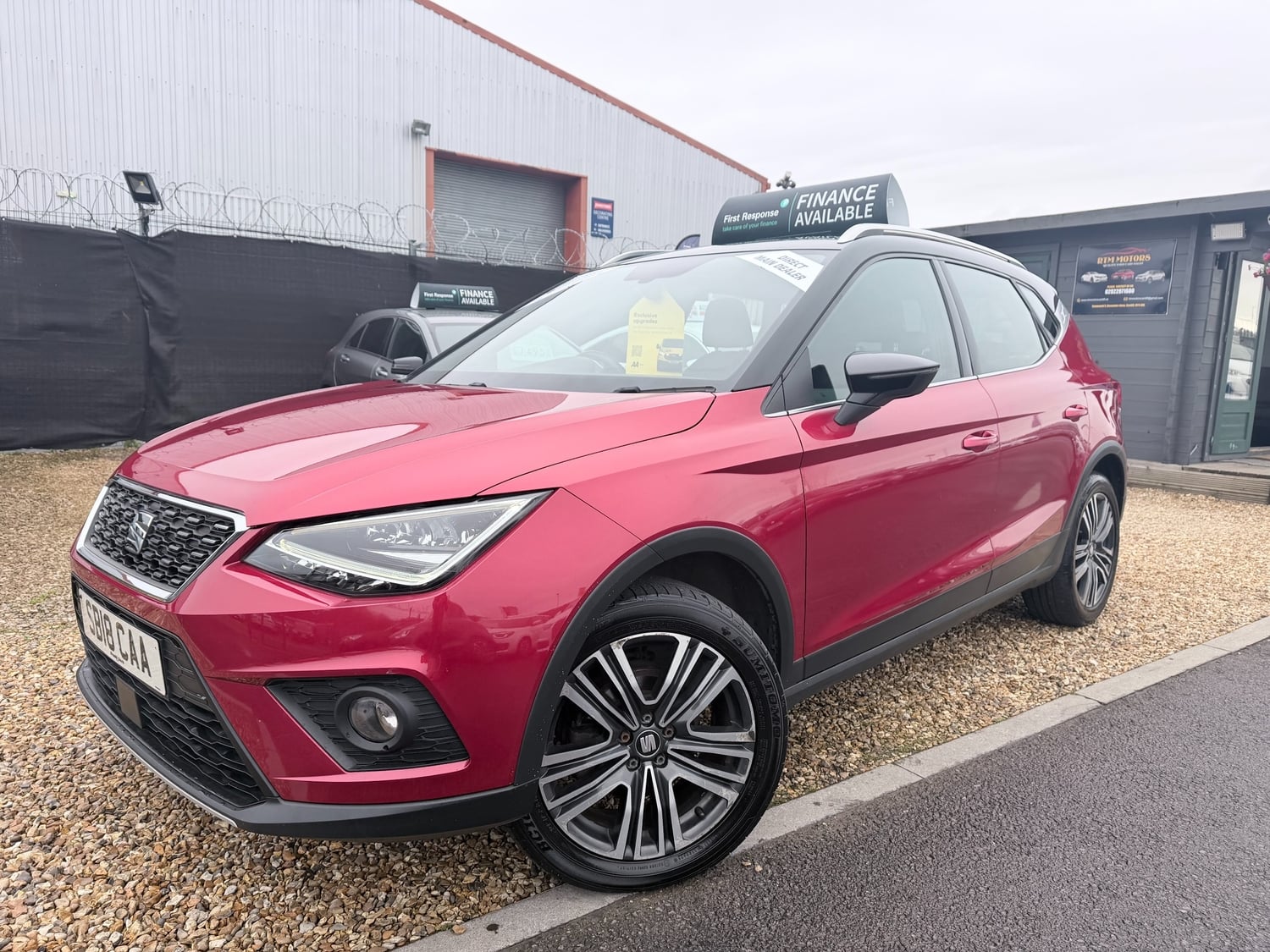 [ berth ]SEAT Arona