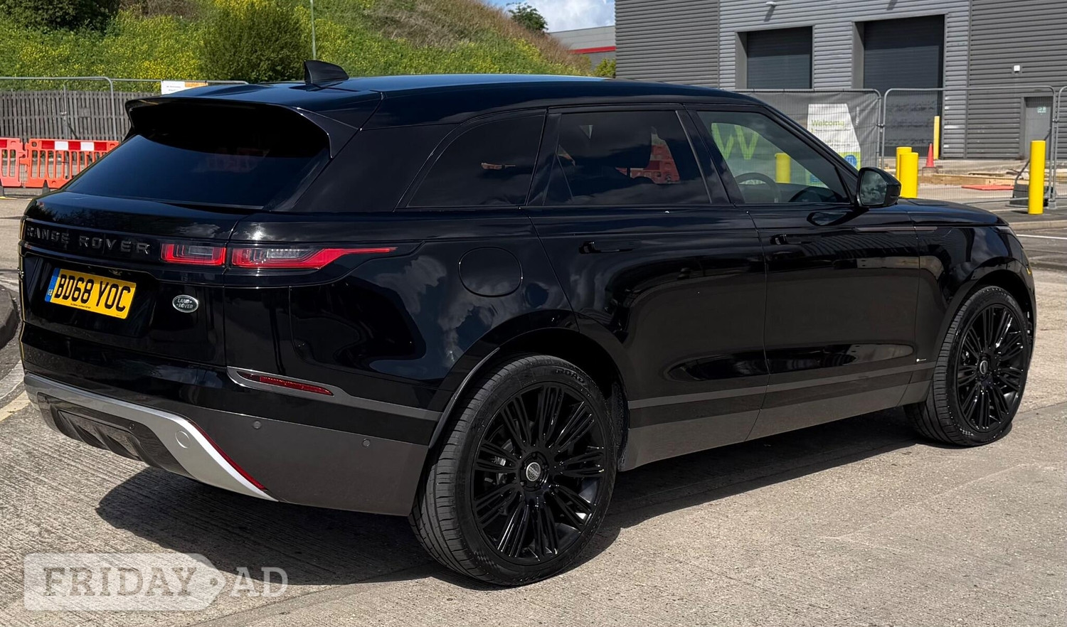 Land Rover Range Rover Velar 2018 - Cars in Willesden
