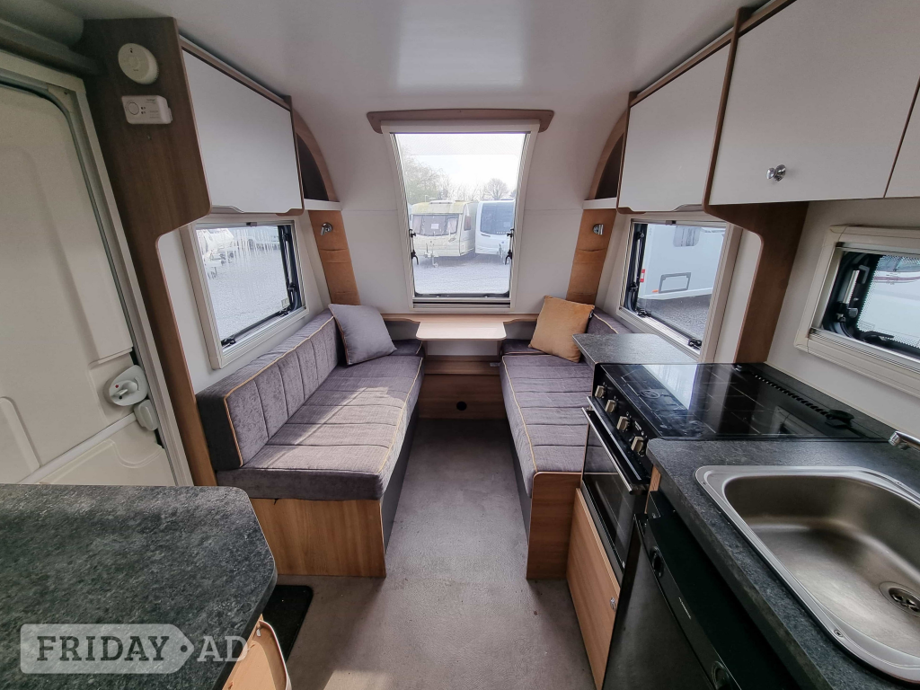 Bailey Discovery D4-4 Highbridge