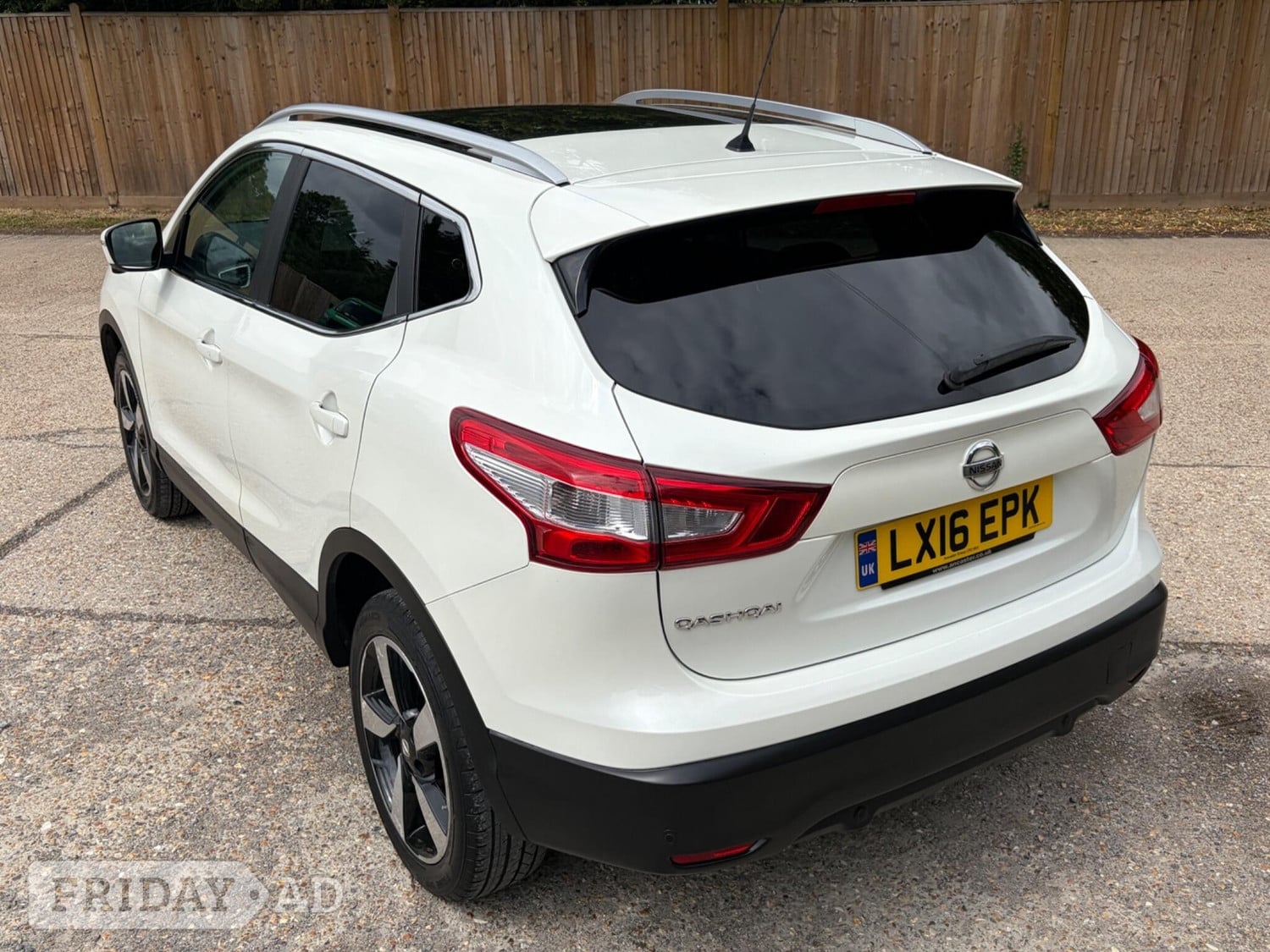 Nissan Qashqai 2016 - Cars in Tonbridge