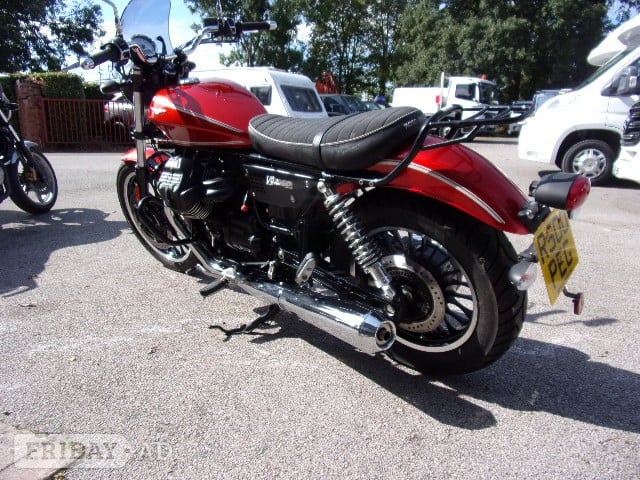 Moto Guzzi V9 2016 - Motorbikes, Scooters & Quads in Rugeley
