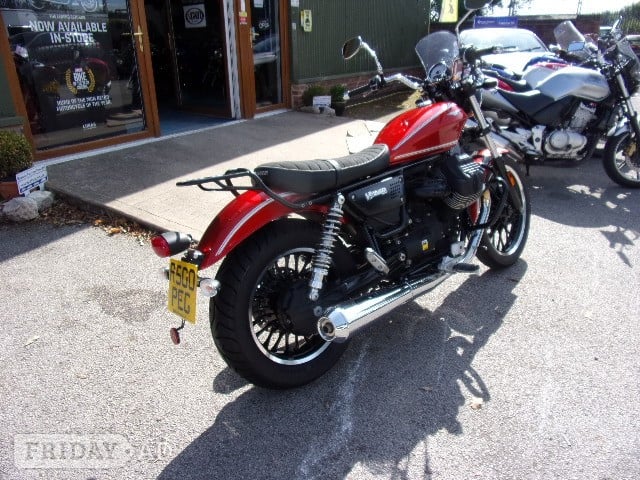 [ berth ]Moto Guzzi V9