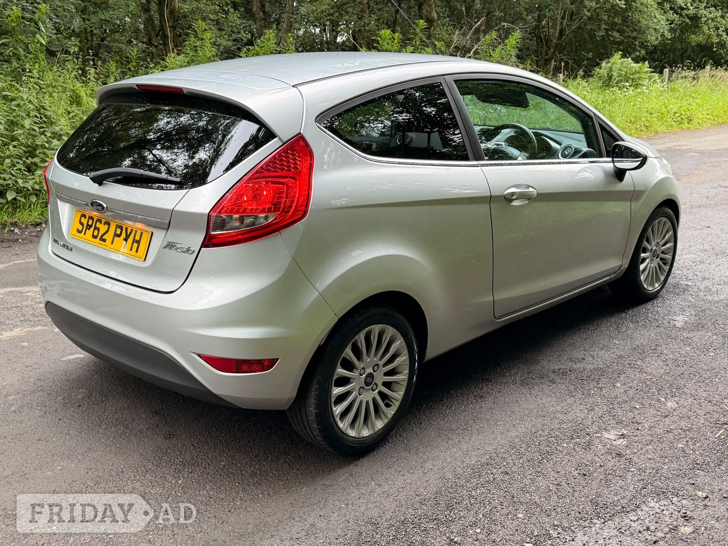 [ berth ]Ford Fiesta
