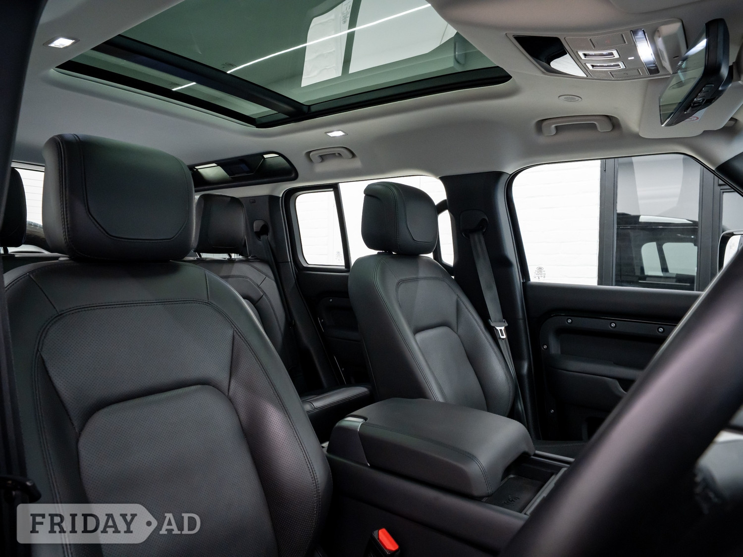 Land Rover Defender 110 2023 - Cars