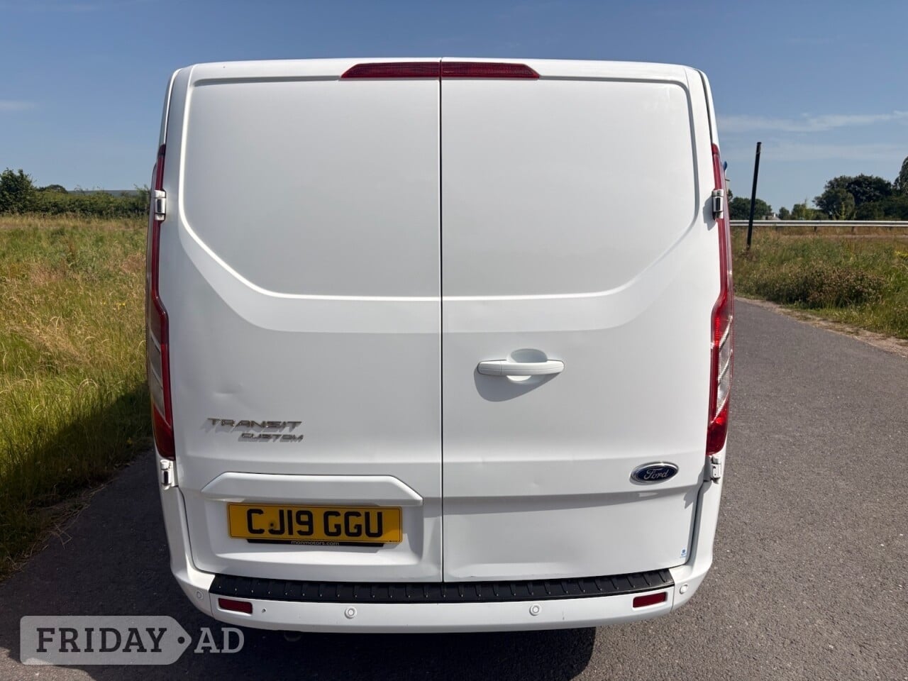Ford Transit Custom 2019 - Vans & Commercial Vehicles