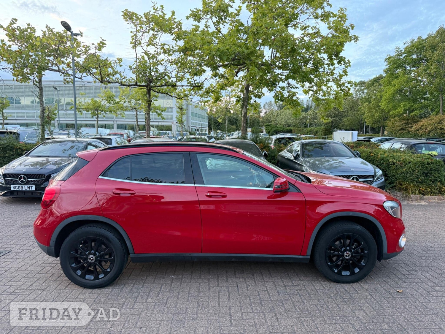 [ berth ]Mercedes-Benz GLA