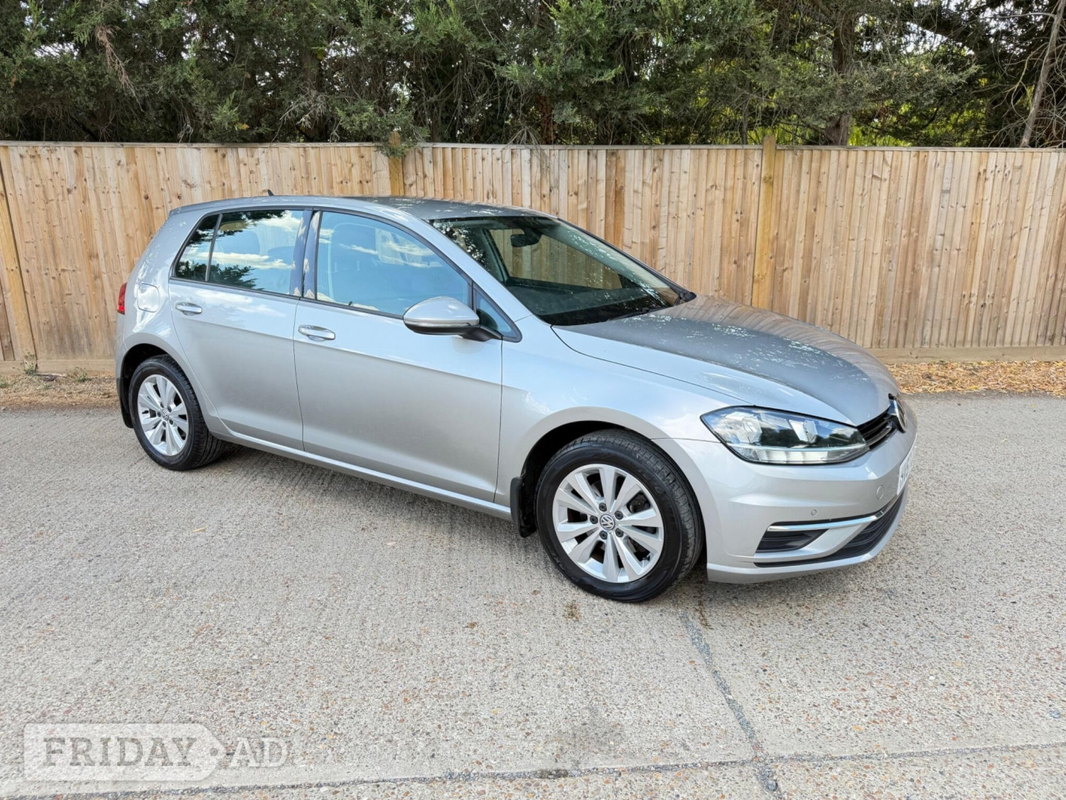 Volkswagen Golf 2017 - Cars