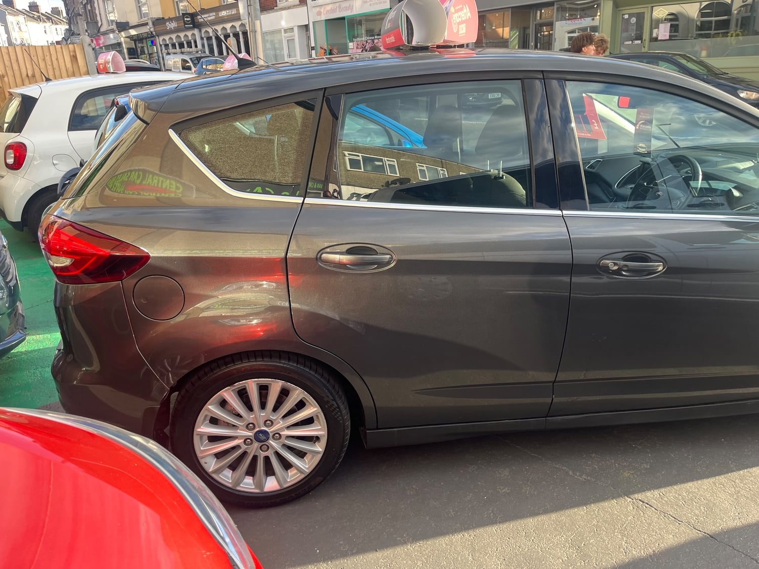 [ berth ]Ford C-MAX