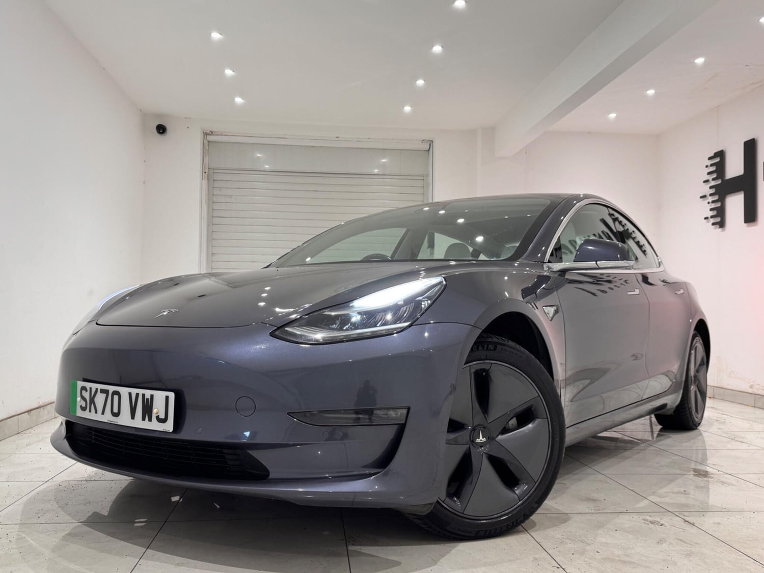 Tesla Model 3 2020 - Cars in Hounslow