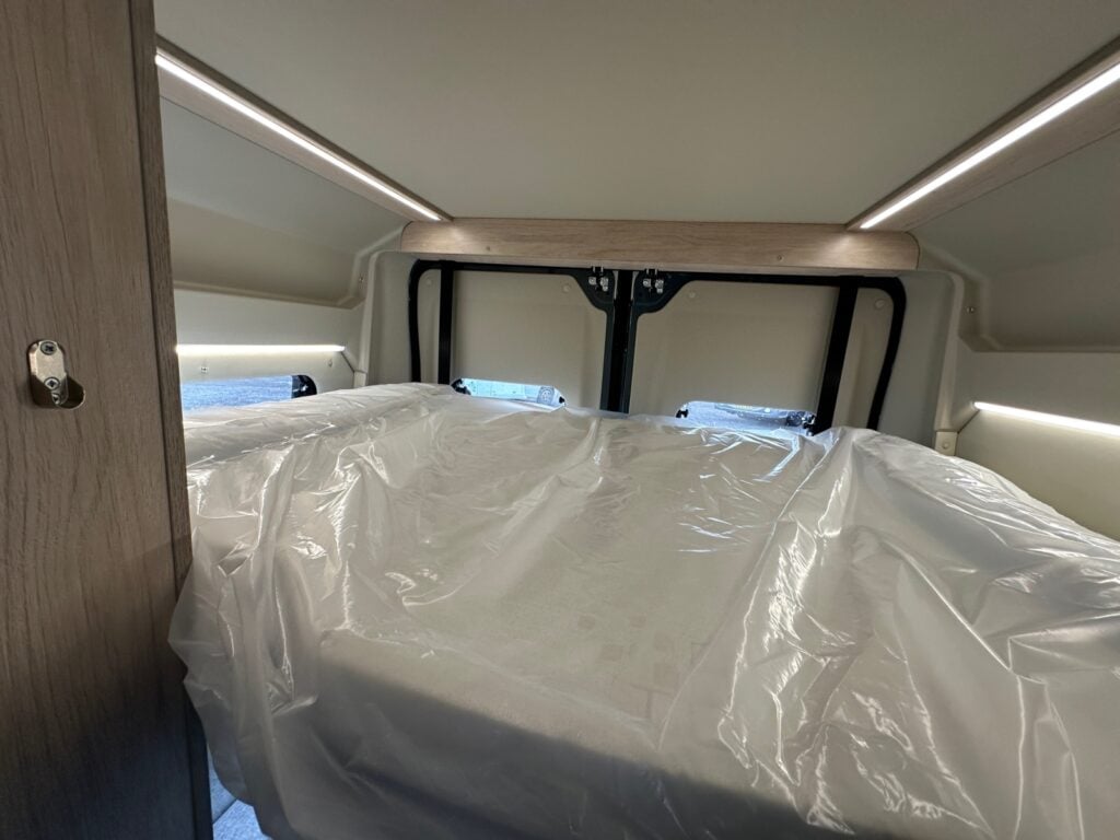 Auto-Trail 67 FLEX Expedition  Campervan for sale - Motorhomes & Caravans in Llanelli