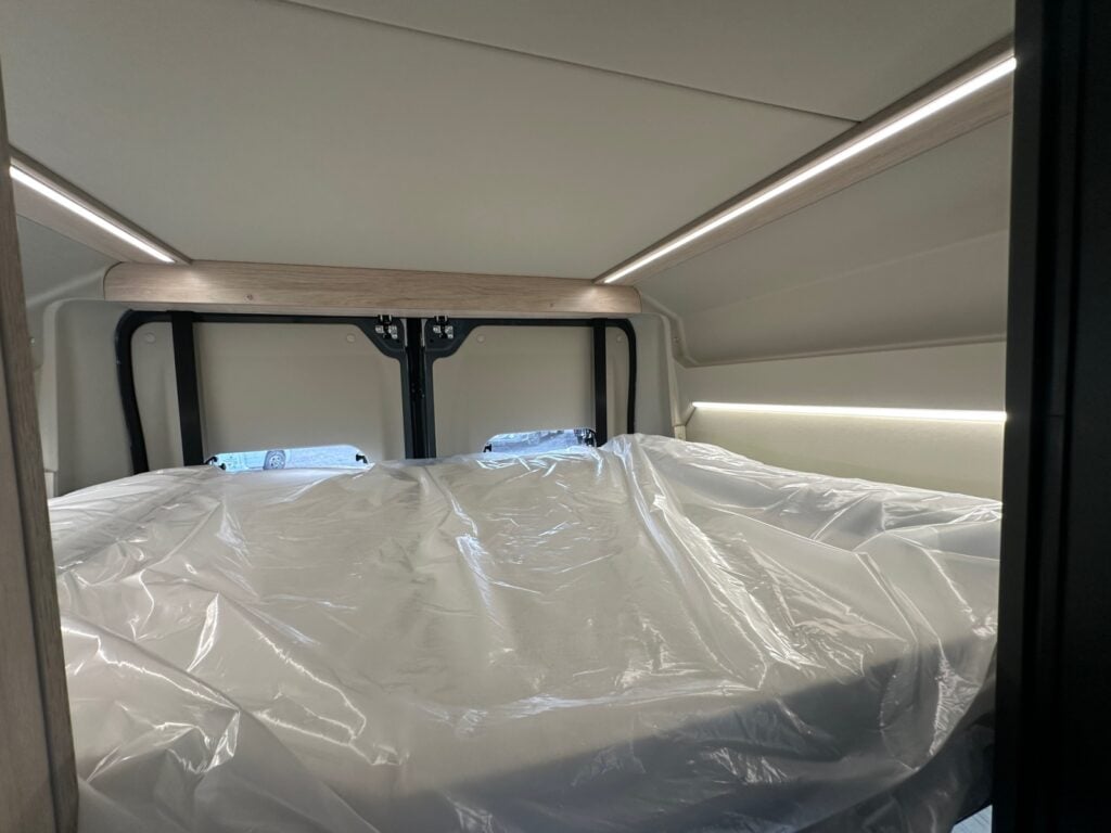 Auto-Trail 67 FLEX Expedition  Campervan for sale - Motorhomes & Caravans