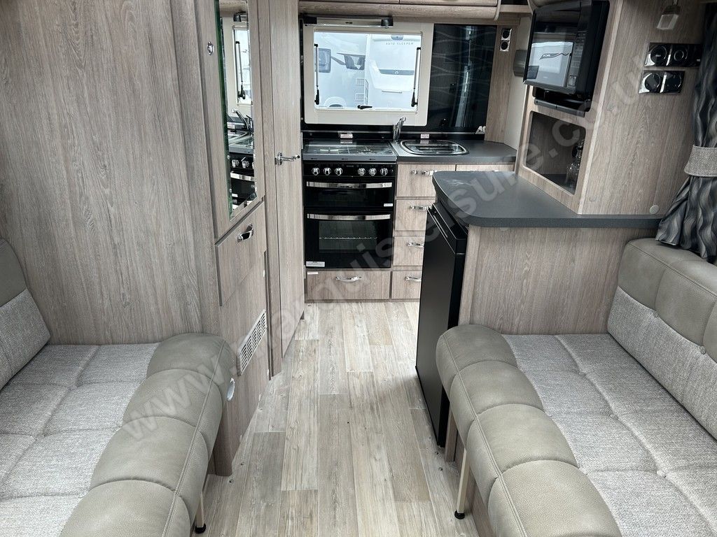 Auto-Sleepers NUEVO EK PLUS 2024 for sale - Motorhomes & Caravans in Preston